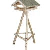 Dehner Natura Premium Futterhaus Nürnberg mit Heudach, inkl. Ständer Birkenholz, ca. B60/H130/T60 cm