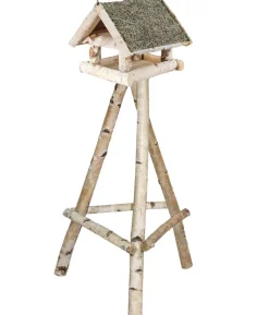 Dehner Natura Premium Futterhaus Augsburg mit Heudach, inkl. Ständer Birkenholz, ca. B60/H135/T60 cm