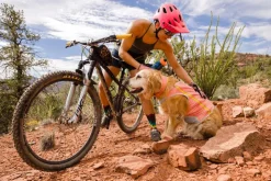 RUFFWEAR® Hunde-Kühlweste Swamp Cooler Zip™ Vest