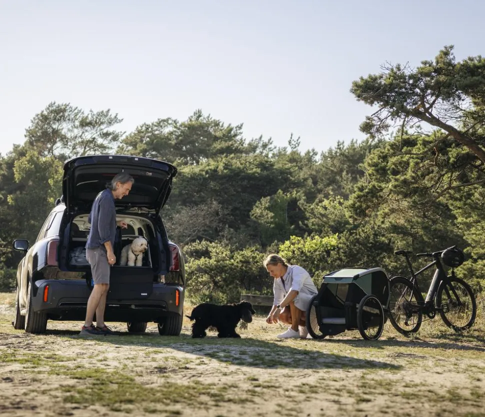 THULE® Allax threshold compatible M Hundetransportbox für Fahrzeuge mit Ladekante, ca. B65/H65/T82-90 cm