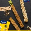 Vitakraft® Kräcker® Original Mix + Honig / Orange / PopCorn für Wellensittiche, 3er Pack
